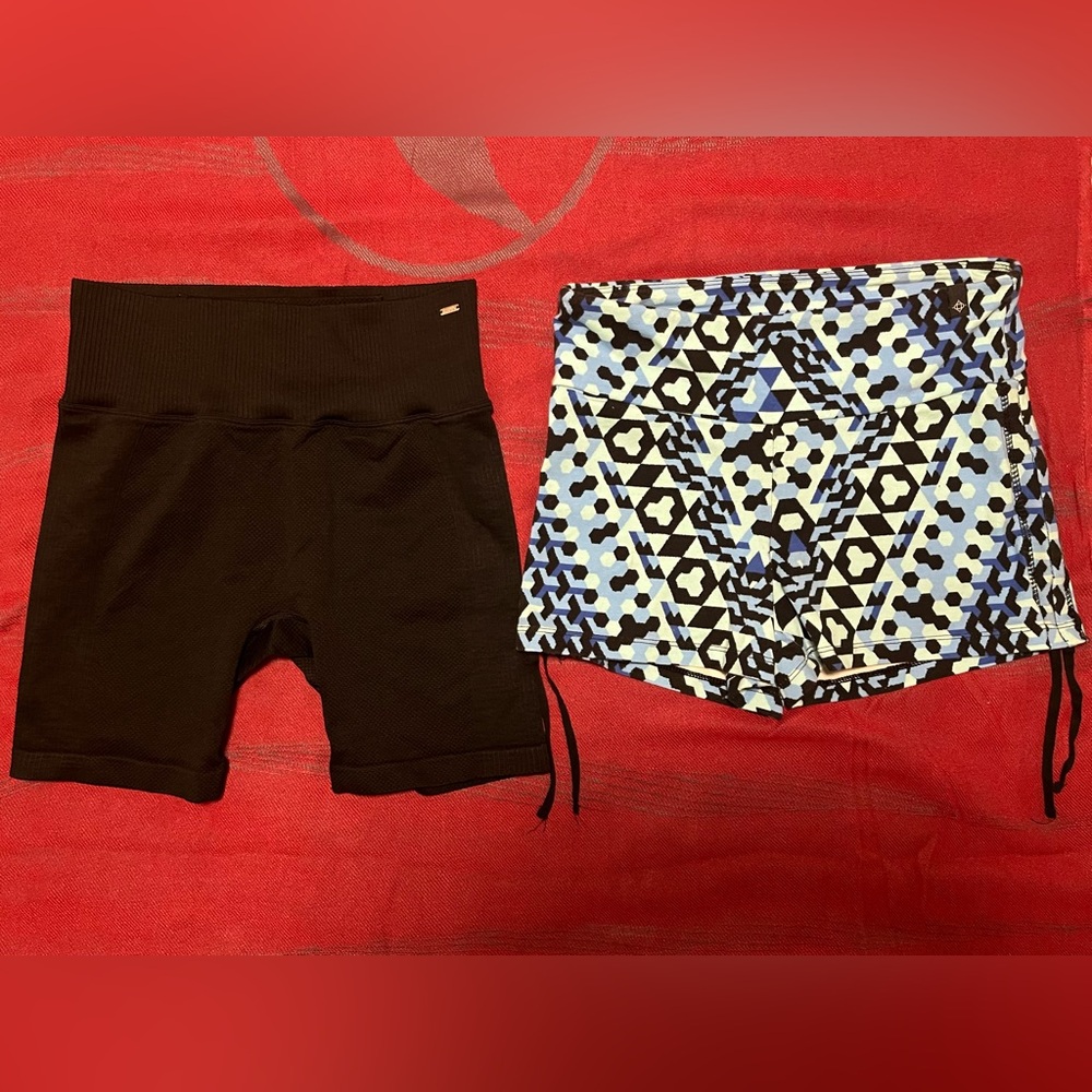 VS Pink Black tights and SATVA Geometric Patterned Shorts Set